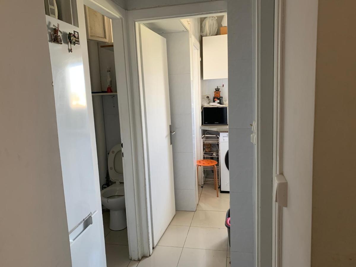 Une Chambre Simple Confortable Avec Acces Direct Aeroport D'Orly Luaran gambar