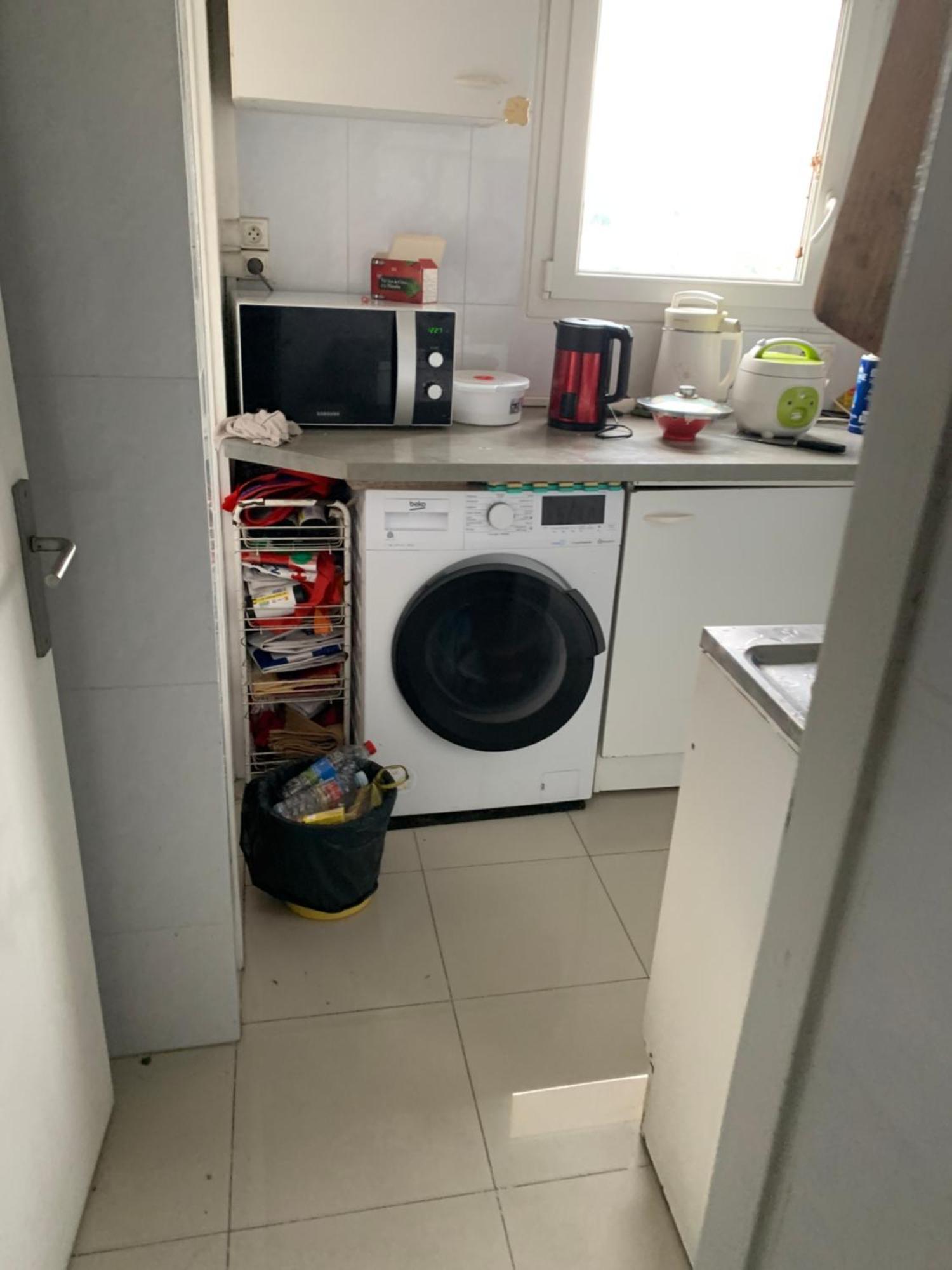 Une Chambre Simple Confortable Avec Acces Direct Aeroport D'Orly Luaran gambar